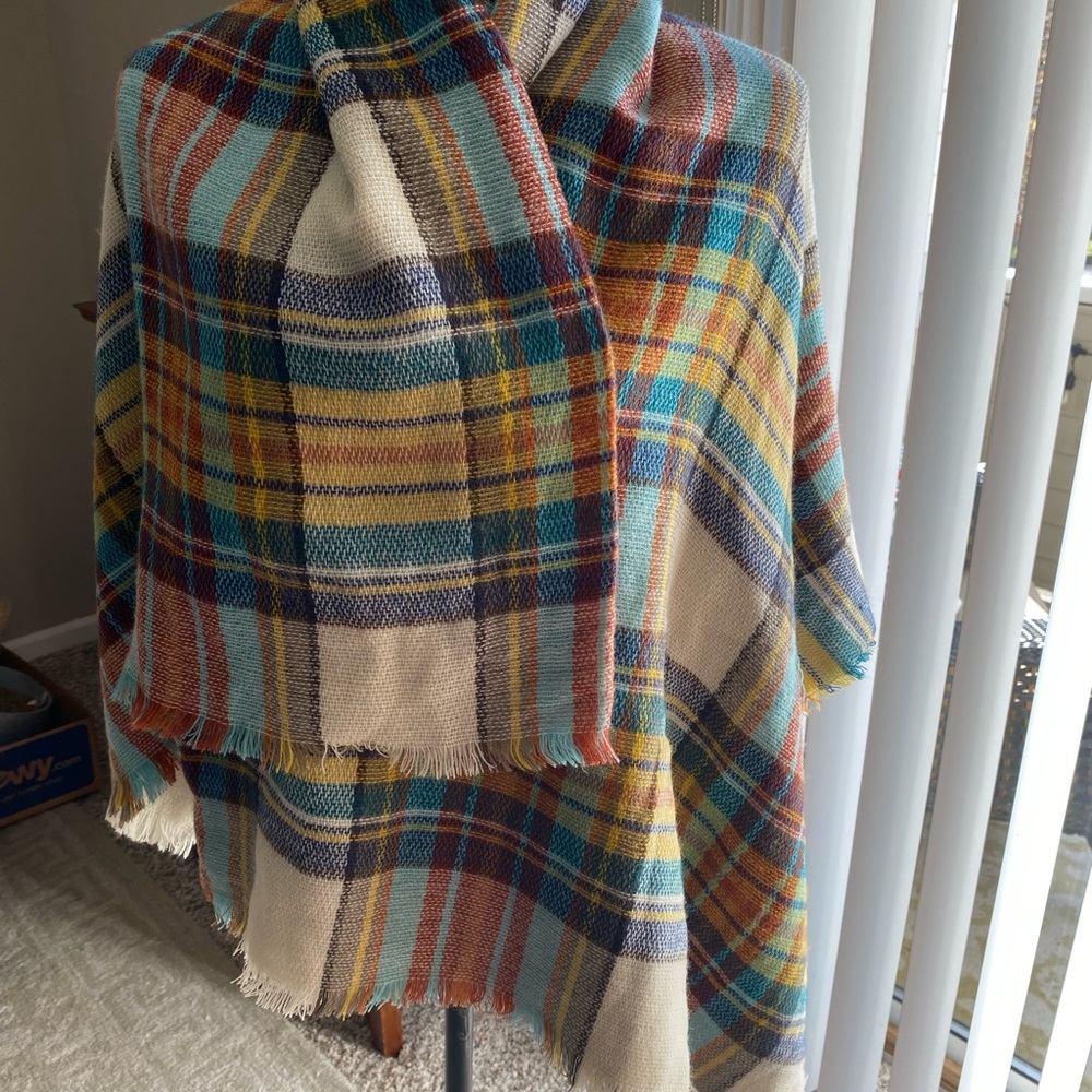 Steve Madden wrap scarf